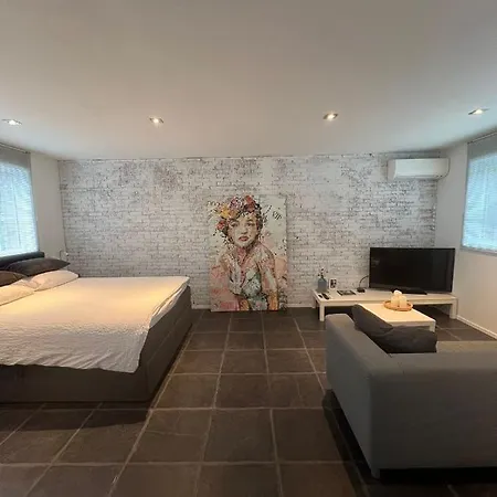 Bed & Breakfast Sloterpark Amsterdam