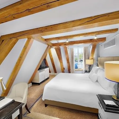Waldorf Astoria Hotel 5*