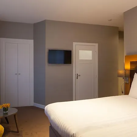 The Delphi - Townhouse Hotel