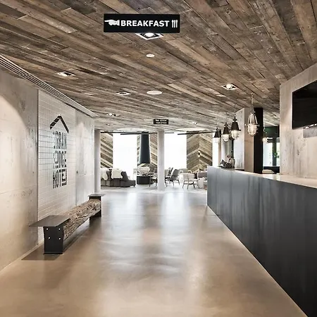 Hotel Urban