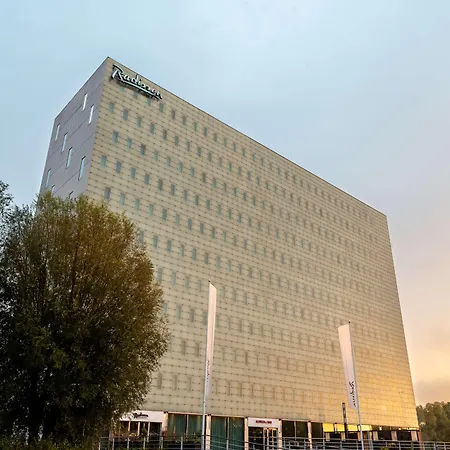 Radisson And South 4*