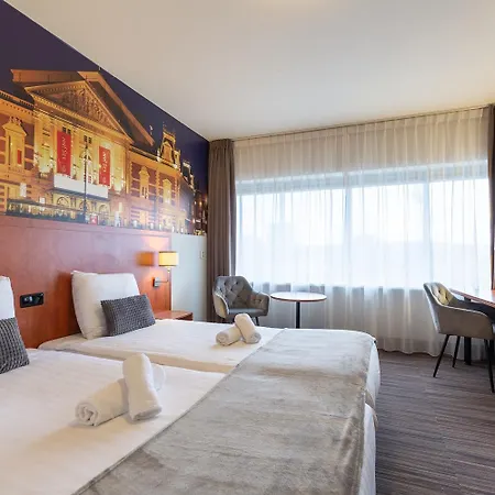 New West Hotel