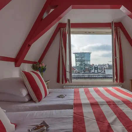 Des Arts Hotell 3*