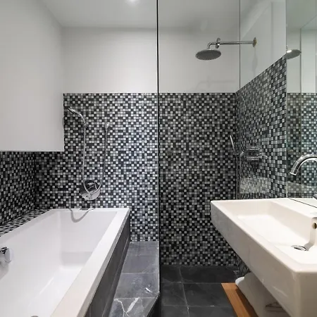 Numa Oosterpark Apartahotel 3*