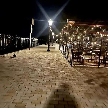 홈스테이 Houseboat In 암스테르담