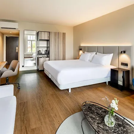 Nh Schiller Hotel 4*