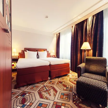 Banks Mansion - Boutique Hotel