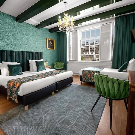 Des Arts Hotel