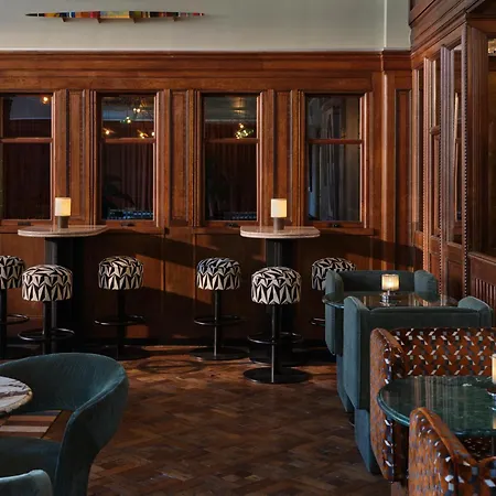 Szálloda The Hoxton, Lloyd 4*
