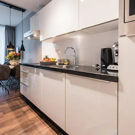 Yays North By Numa Aparthotel