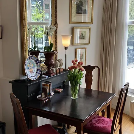 Bed & Breakfast Canal View