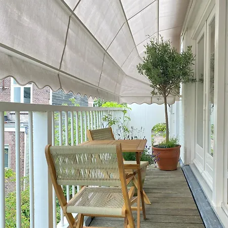 Bed And Breakfast Amsterdam 住宿加早餐酒店