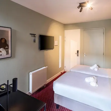 Atlantis Hotel 3*