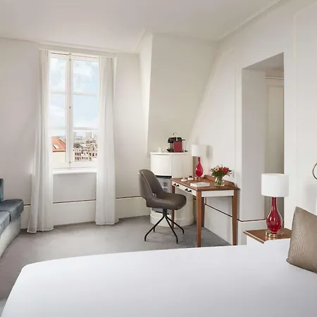 Hotel Tivoli Doelen 5*