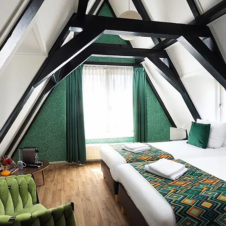 Des Arts Hotell 3*