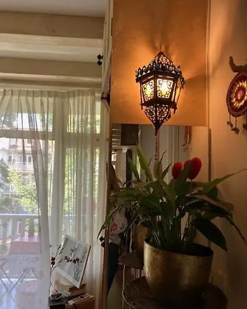 Bohemian Loft Bed & Breakfast 2*