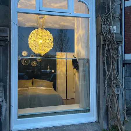 Lovely Small In 'de Pijp' بيت ضيافة أمستردام