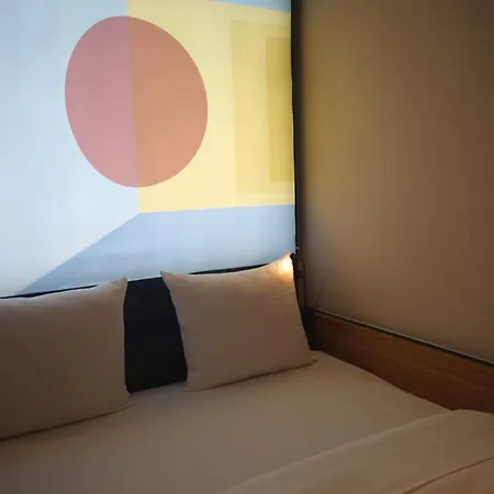 Hotel Poppies