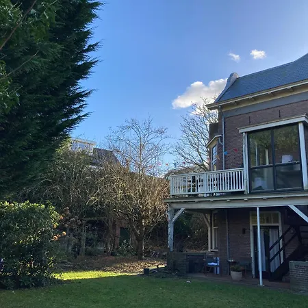 Bed & Breakfast Villa335 Boutique