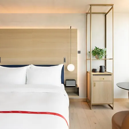 Ruby Emma Hotel