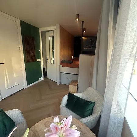 Cozy Cabin At Houseboat * أمستردام