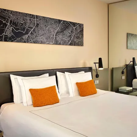 Park Plaza Victoria Hotel 4*