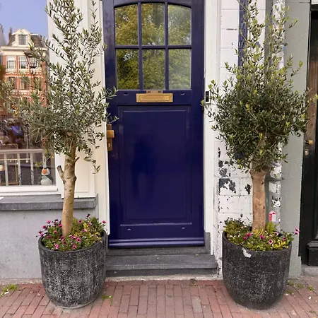 Decor Canal House Bed & Breakfast