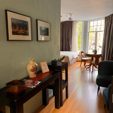 Decor Canal House Bed & Breakfast