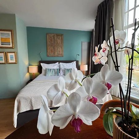 Bed & Breakfast Decor Canal House Amsterdam