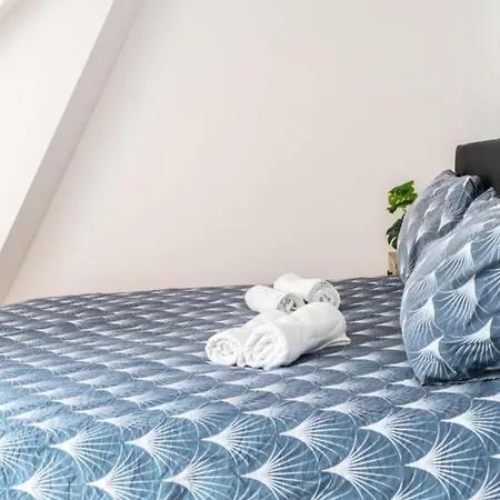 Cozy One Bedroom At Centrum Appartamento