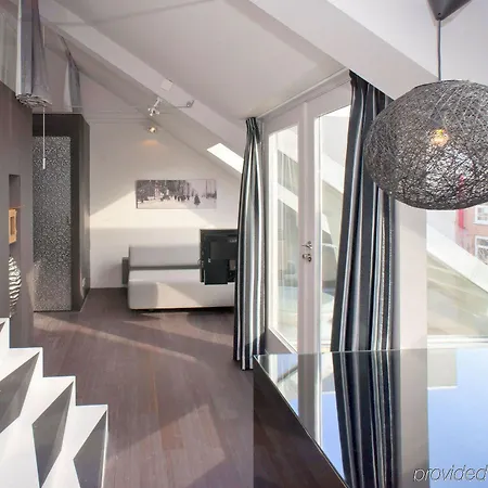 Numa Oosterpark Apartahotel 3*