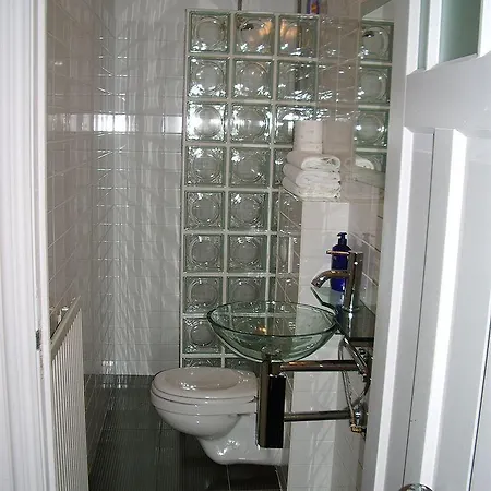Amstel Corner Hotel 3*