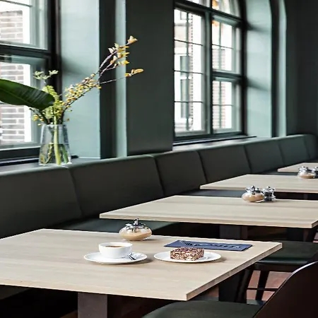 Hotel Tropen