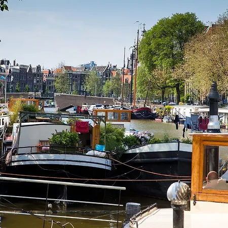 Westerdok25 Bed & Breakfast *