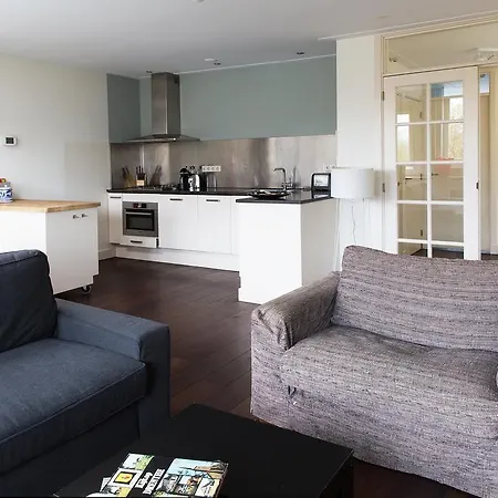 アパートホテル Marnix360apartments 2*
