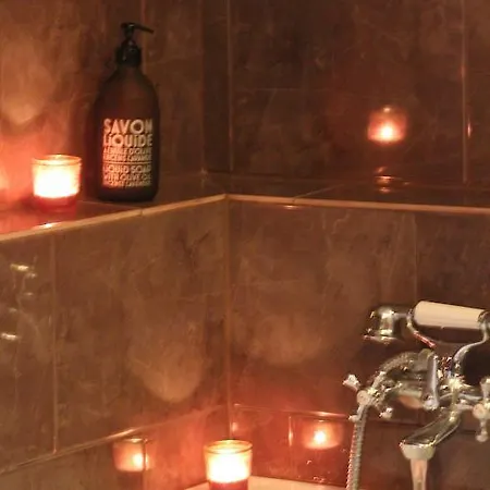 Bed & Breakfast Petit Paris Amsterdam