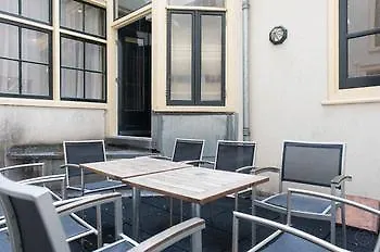 Отель Monnikenstraat