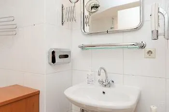 Отель Monnikenstraat Амстердам