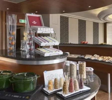 Nh Caransa Hotel 4*