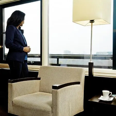 Tropen Hotel 3*