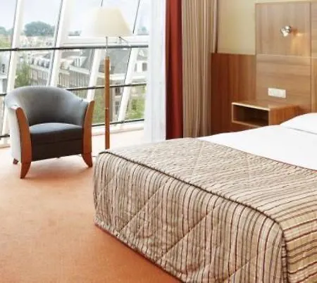 Avani Museum Quarter - Previously Nh Museum Quarter Hotel 4*