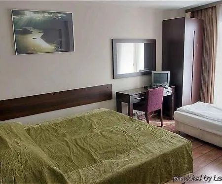The Exchange Hotel 3*