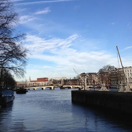 Amstel Lock 公寓 *
