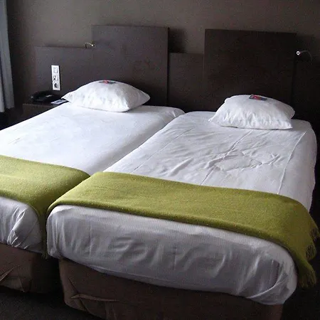 Hotel Nh Caransa