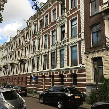 Vondelparkmuseum לינה וארוחת בוקר אמסטרדם