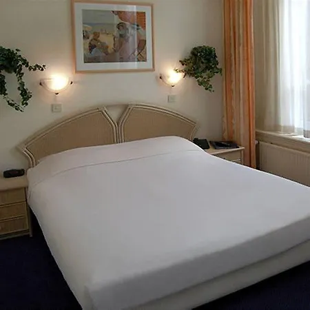 Prinsenhotel Hotel 3*