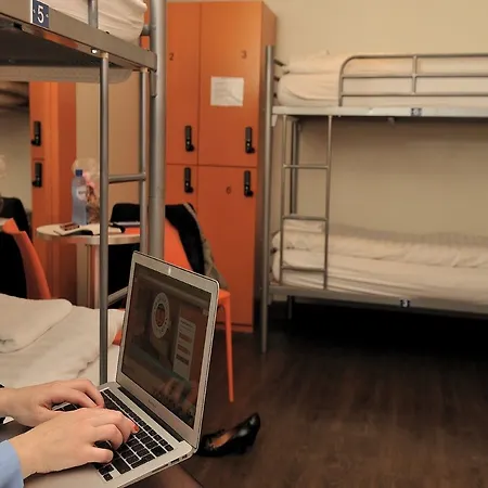 Budget Tourist Hotel 2*