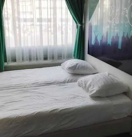 Hotell Rembrandt Square *