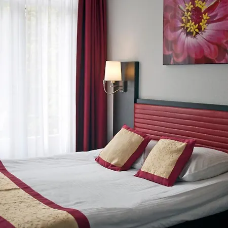 Allure Hotel