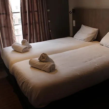 Blossoms Hotel